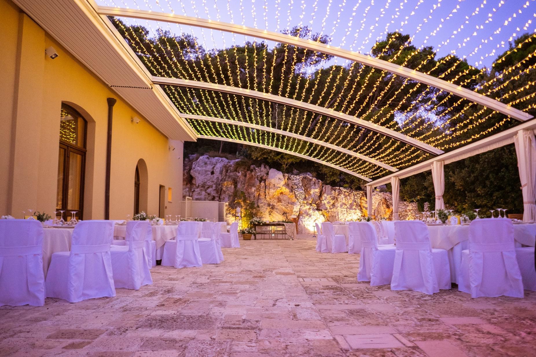 Giardino della Quercia di Cala dei Balcani per cerimonie all'aperto, Santa Cesarea Terme, Salento, Lecce