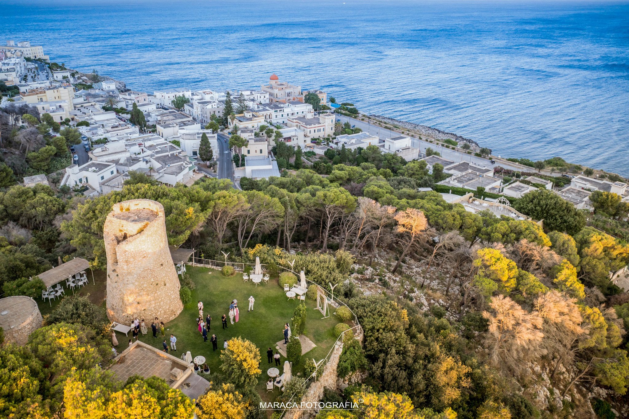 Ricevimento nuziale con vista mare alla Torre di Cala dei Balcani, Santa Cesarea Terme, Salento