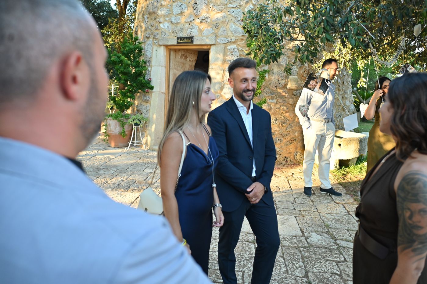 Guests arriving at the Rivivi il tuo Sì evening